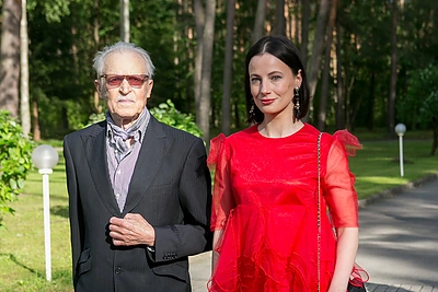 Dizainerė Agnė Kuzmickaitė ir jos tėvas Bronislavas Kuzmickas / Gretos Skaraitienės / BNS nuotr.