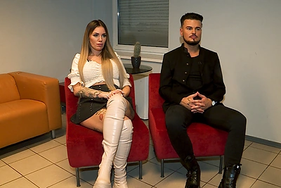 Justina Partikė po pusantro mėnesio išsiskyrė su mylimuoju Broniumi: vėl bendrauja su vyru Vyteniu