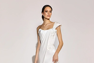 Mados namų „Vamp“ vestuvinių suknelių kolekcija / Natalios Koinovos nuotr.