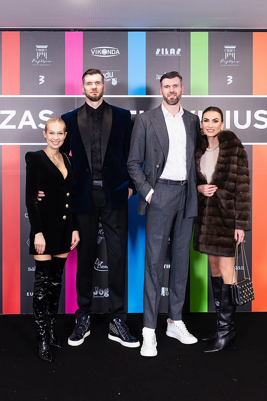 Juozo Statkevičiaus kolekcijos „Pavasaris/Vasara 2024“ pristatymo svečiai“ / Gretos Skaraitienės / BNS nuotr.