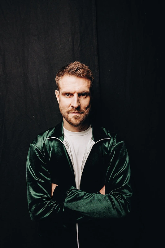 Mantas Stonkus / Luko Grušecko, Evelinos Sabaliauskaitės, Jevgenij Balezin nuotr.