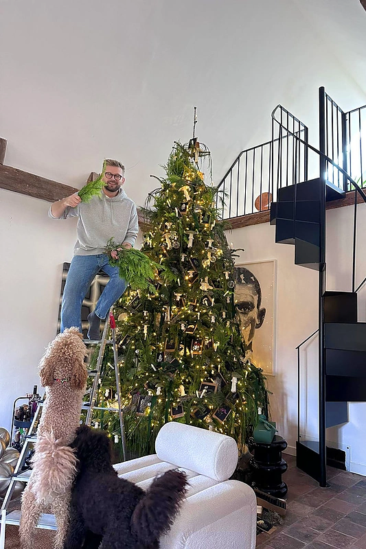 Alfo Ivanausko Kalėdų eglė ir jos papuošimai / Asmeninio albumo nuotr.