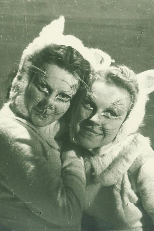 Genė Jasiūnaitė-Beržinienė spektaklyje „Katės namai“ / Justė Juškevičiūtė nuotr.