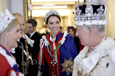 Princas Williamas aplankė Catherine po operacijos: britai spėlioja, ką slepia jo veido išraiška?