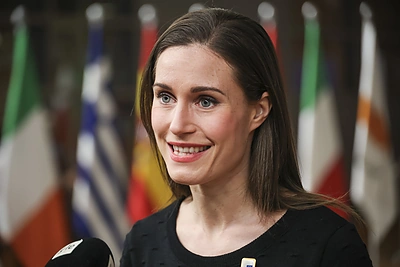 Sužadėtuvių detektyvas: ką reiškia žiedas ant buvusios Suomijos premjerės Sannos Marin piršto?