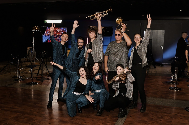 Vytautas Grubliauskas su kolektyvu „Lietuvos balse. Kartos“ / LNK nuotr.