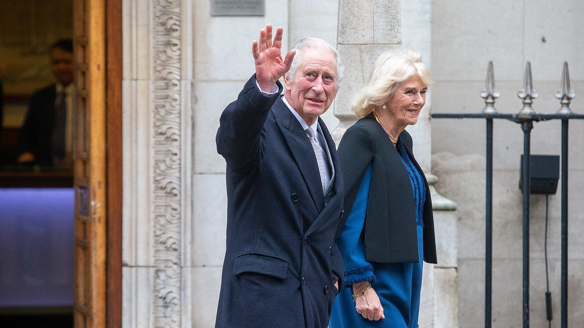 Britų karalius Karolis III paleika ligoninę / Vida Press nuotr.
