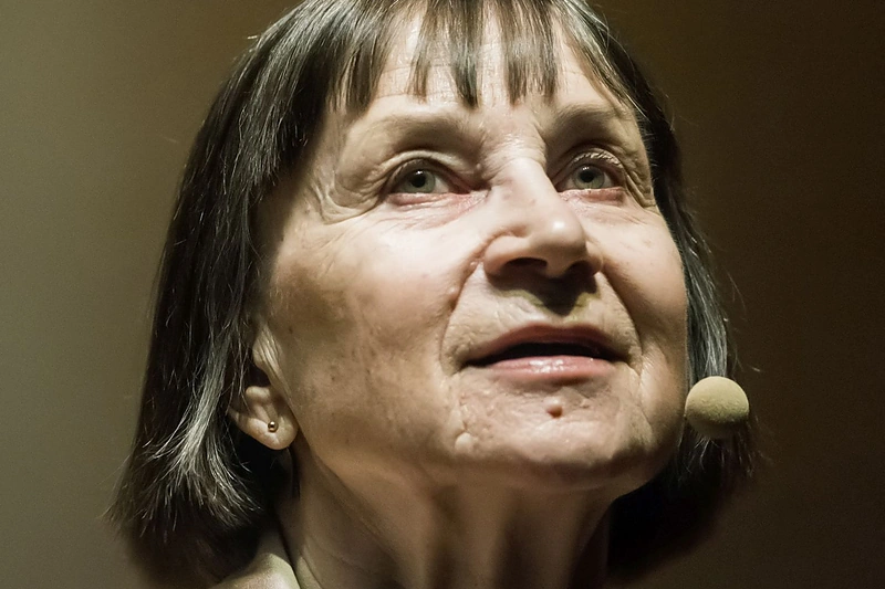 Aldona Janušauskaitė – Peg. Martin Crimp, „Laimės respublikoje“, rež. Mantas Jančiauskas, 2017 / Dmitrijaus Matvejevo nuotr.