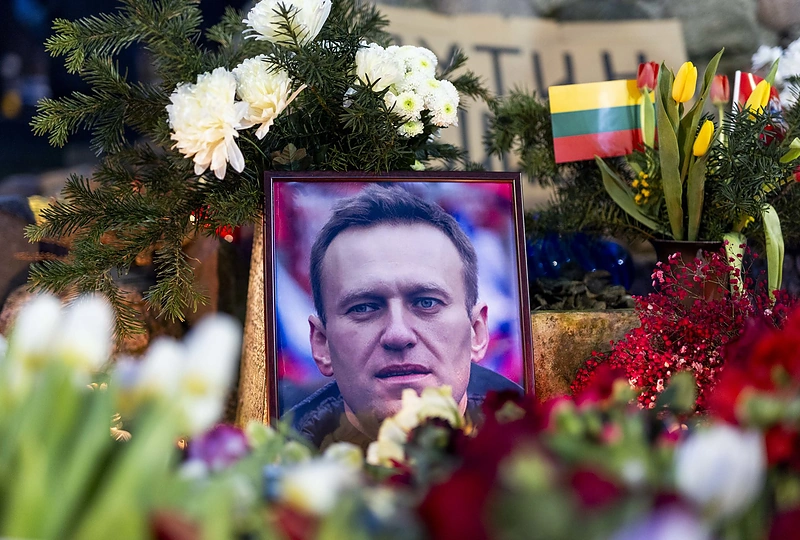 Žmonės rinkosi prie KGB muziejaus pagerbti Aleksejaus Navalno / Irmanto Gelūno / BNS nuotr.