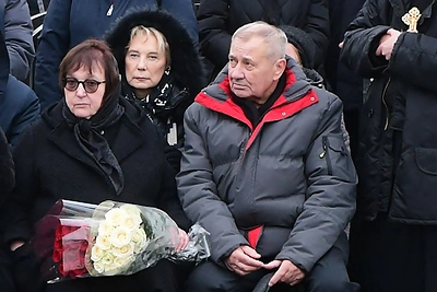 Praėjus savaitei po Aleksejaus Navalno laidotuvių – jautrus jo tėvų laiškas: kreipėsi į rusus