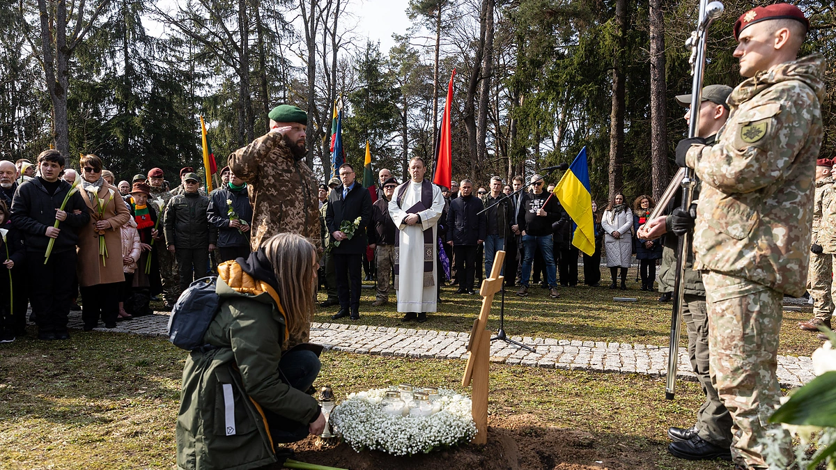 Tado Tumo - Milžino laidotuvės / Pauliaus Peleckio / BNS nuotr.