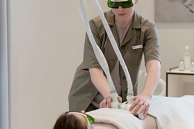 Kūno formavimo procedūra su „Icoone Laser Med“ / „AUM Wellness Clinic“ nuotr.