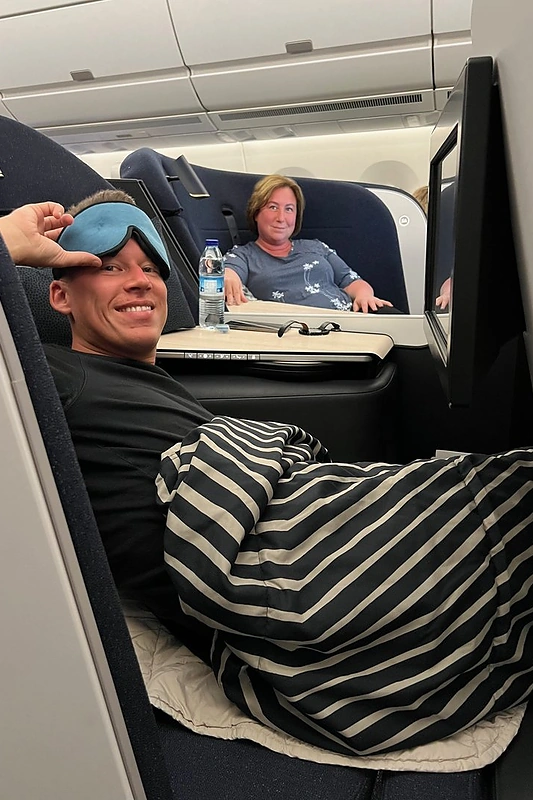 Rimvydas Širvinskas-Makalius su mama / Asmeninio archyvo nuotr.