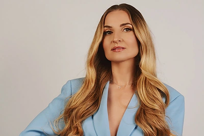 Eleonora Sebrova pavasariškoje fotosesijoje / Adam Aleksejėvič nuotr.