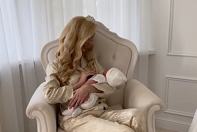 Motinos dienos proga I.Stumbrienė atskleidė prieš 5 savaites gimusio sūnaus vardą: „Metas susipažinti“