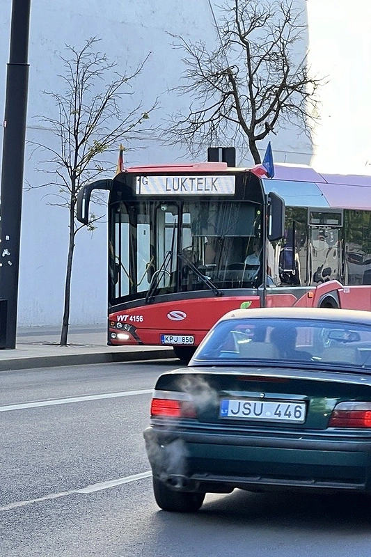 Autobusas su Silvestro Belt dainos pavadinimu "Luktelk" / Aušros Malinauskienės nuotr.