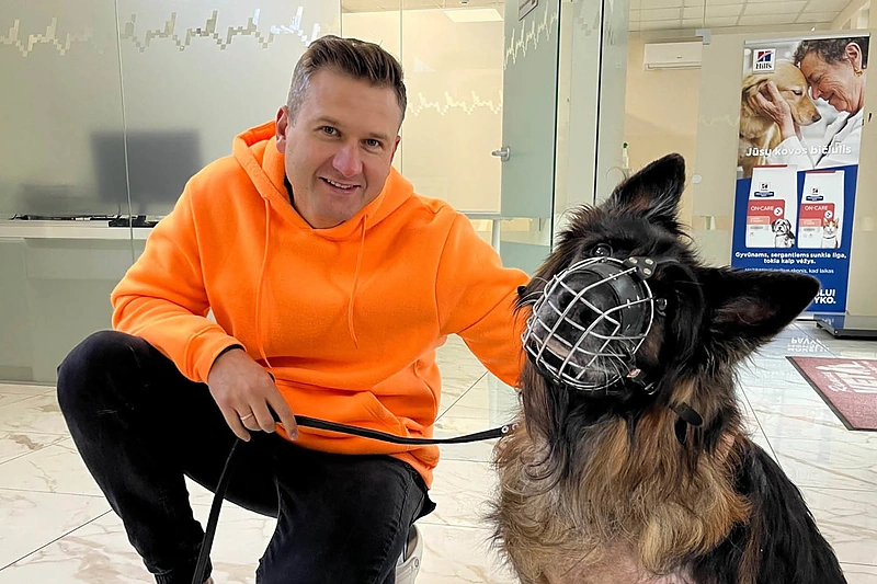 Paulius Morkūnas su šunimi / Renginio organizatorių nuotr.