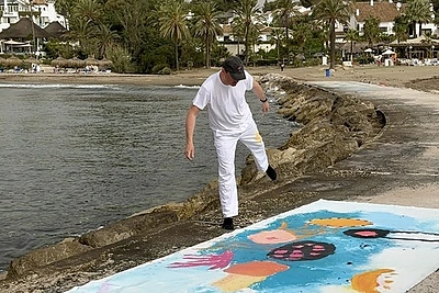 Eigirdo Scinsko kūryba medūzų tema / Asmeninio albumo nuotr.