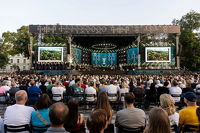 Dainų šventės Šimtmečio vakaras Katedros aikštėje / Pauliaus Peleckio / BNS nuotr.