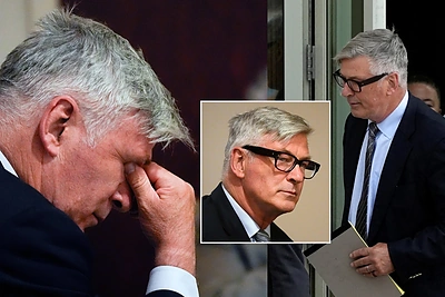 Alecas Baldwinas stoja prieš teismą: kaltinamas dėl netyčinio nužudymo filmavimo aikštelėje