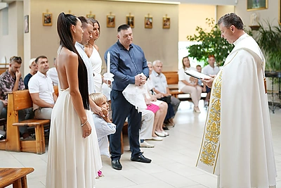 Gretos Lebedevos dukros Elaros krikštynos / Asmeninio albumo nuotr.