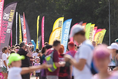 „The Color Run“ bėgimas Vingio parke / Roberto Riabovo / BNS nuotr.
