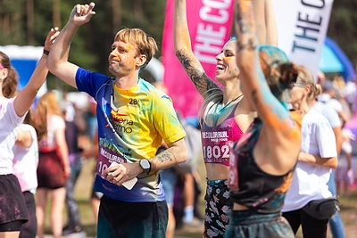 „The Color Run“ bėgimas Vingio parke / Roberto Riabovo / BNS nuotr.