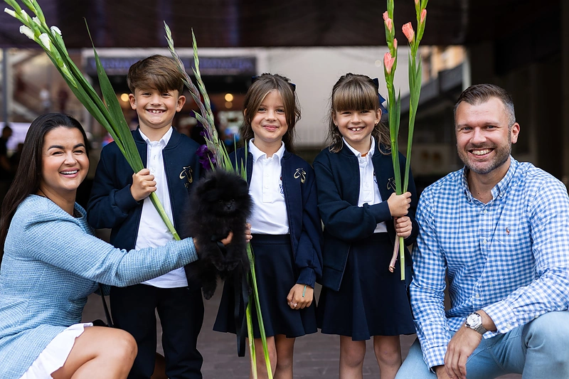Simona Lipnė su šeima / Roberto Riabovo / BNS nuotr.