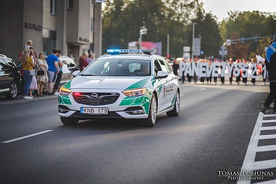 LAT išaiškino, ar per Panevėžio gimtadienio eiseną šėliojęs BMW vairuotojas nubaustas pagrįstai