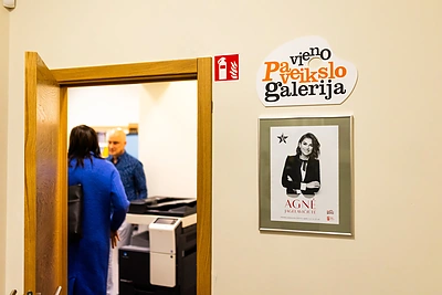 ŽIDINIO gimnazijoje įvyko Agnės Jagelavičiūtės paveikslo paroda / Gretos Skaraitienės / BNS nuotr.