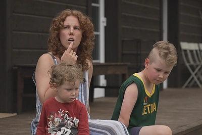 Vytaro Radzevičiaus dukra Augustė su vaikais / TV3 nuotr.