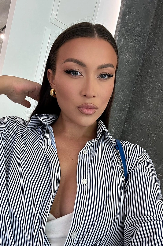 Eglė Jakštytė-ELEY