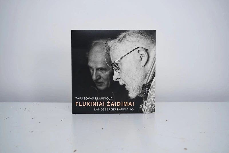 V.Landsbergis su V.Tarasovu pristatė poezijos albumą / Asmeninio albumo nuotr.
