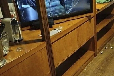 Nusiaubtas kambarys, kuriame buvo apsistojęs Liamas Payne'as / Vida Press nuotr.