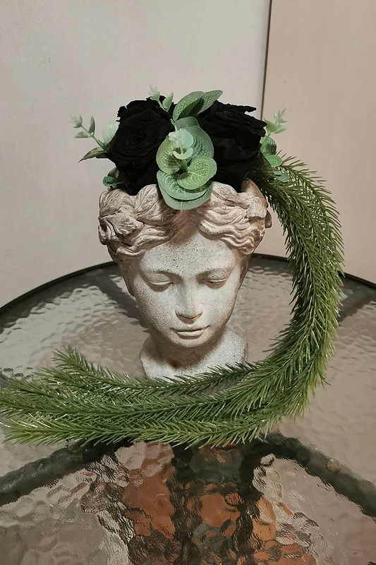 Rūtos Lukoševičiūtės-Daudienės Vėlinių vainikai / Asmeninio albumo nuotr.