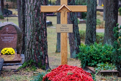Dalios Teišerskytės kapas / Eriko Ovčarenko / BNS nuotr.