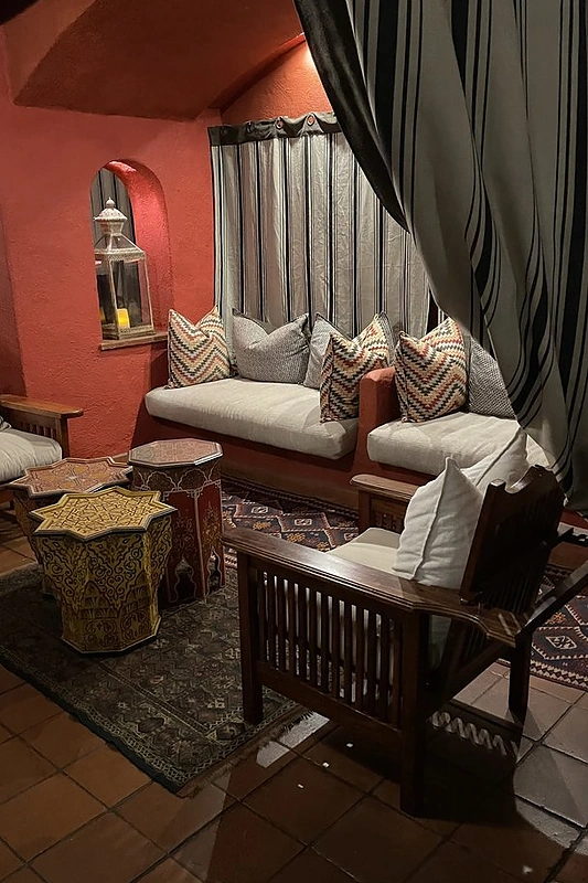 Gitanos Bukauskienės kelionė po Bostvaną / Asmeninio albumo nuotr.