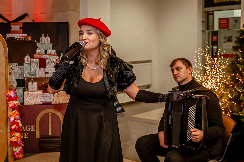 Žinomos moterys kalėdiniame traukinyje / Robertino Valiulio nuotr.