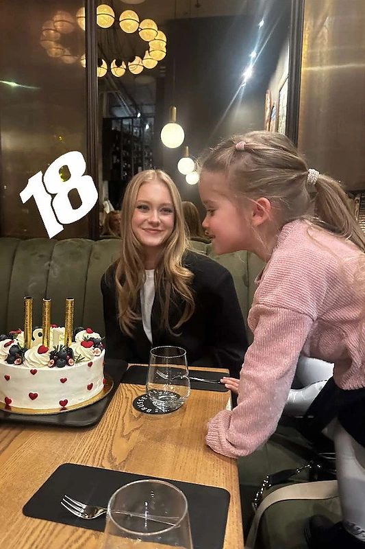 Ingridos Martinkėnaitės dukra Marija atšventė 18-ąjį gimtadienį / Stopkadras