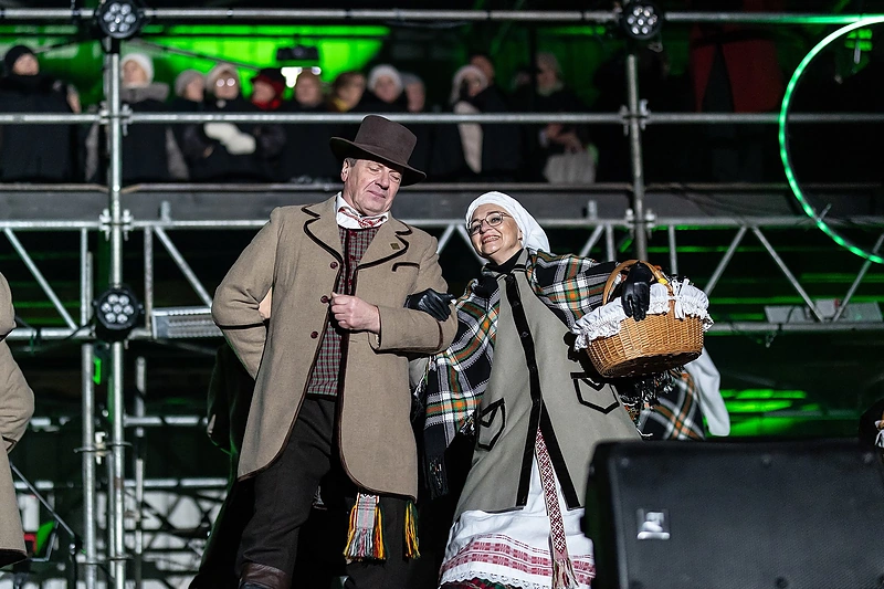 Šiaulių Kalėdų eglės įžiebimo akimirka / Rolando Parafinavičiaus nuotr.