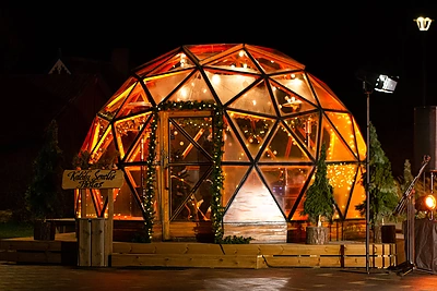 Kalėdų eglutės įsižiebimas Nidoje / Nendrės Žilinskaitės nuotr.