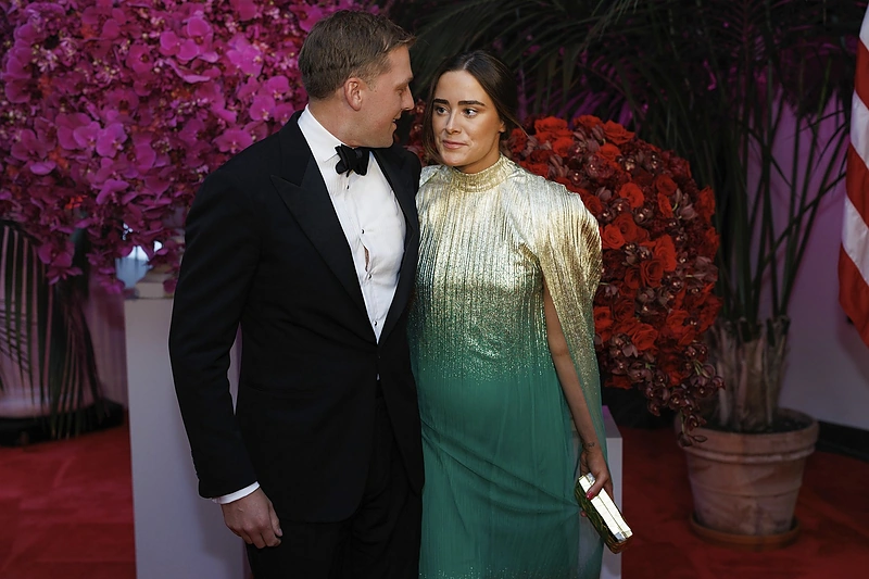 Naomi Biden ir jos vyras Peteris Nealas / CNP/INSTARimages/Scanpix