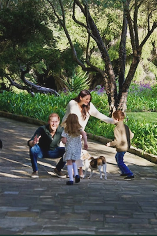 Kalėdinis princo Harry šeimos atvirukas / Archwell nuotr.