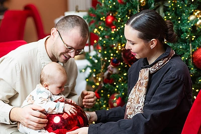 Fausta Marija Leščiauskaitė, Matas Simaitis ir dukrelė Pasaka Jūra / Gretos Skaraitienės / BNS nuotr.