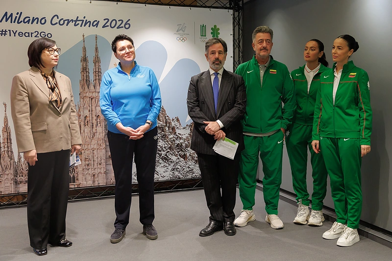 Meschino šeima LTOK būstinėje / Elvio Žaldario nuotr.