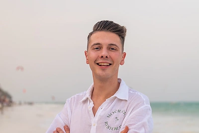 Rokas Galvonas padovanojo močiutėms gyvenimą keičiančią kelionę / Asmeninio albumo nuotr.