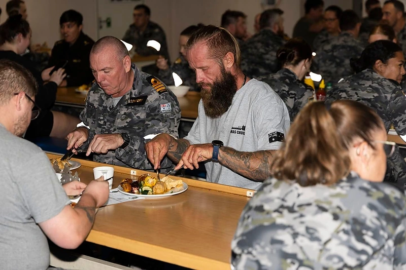 Aurimas Mockus Australijos kariniame laive / Nuotr. iš „HMAS Choules L100“ „Facebook“ paskyros