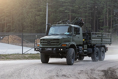 Technika vykstanti į nelaimės Pabradės poligone vietą / Pauliaus Peleckio / BNS nuotr.