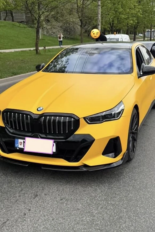 Mios automobilis pateko į avariją / Stop kadras