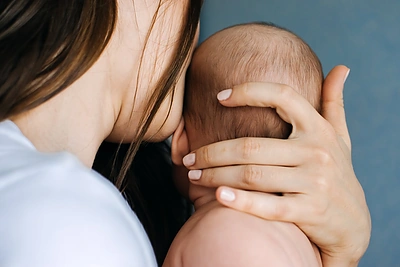 Skrydžio metu keleivei gimė kūdikis: įgula sugalvojo simbolišką vardą